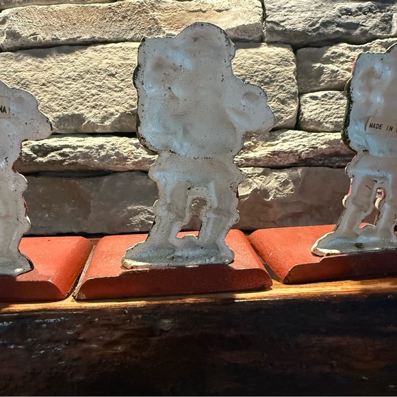 Vintage Cast Iron Santa Christmas Stocking Holders Set of 3 Mantle Hooks - Picture 8 of 9
